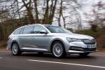Skoda Superb iV Combi 2019 года (UK)